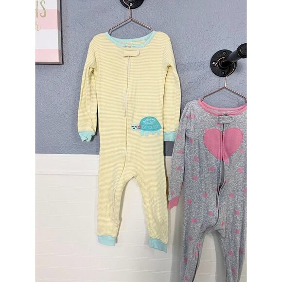Carters Set of 2 Footie Pajamas - Picture 1 of 13